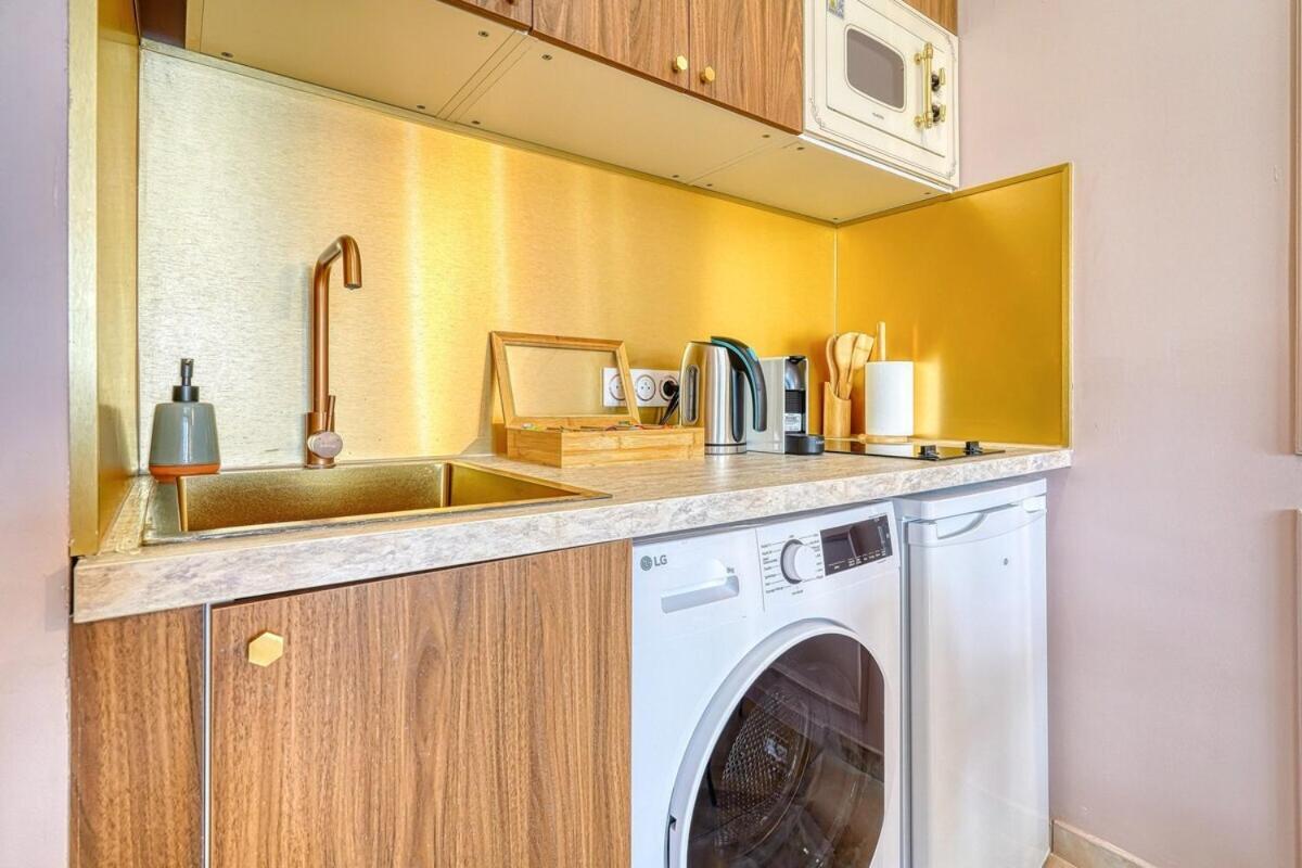 Melody Suite In Paris Курбьовоа Екстериор снимка