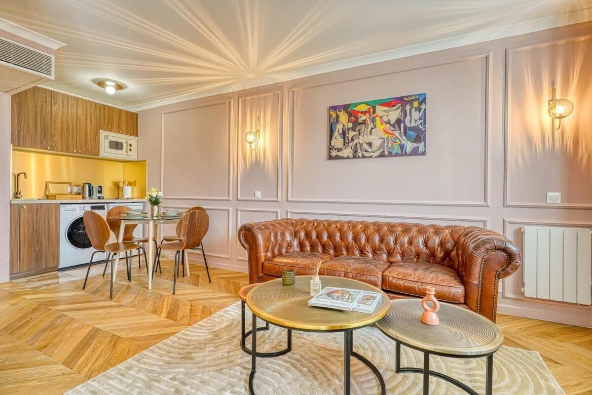 Melody Suite In Paris Курбьовоа Екстериор снимка
